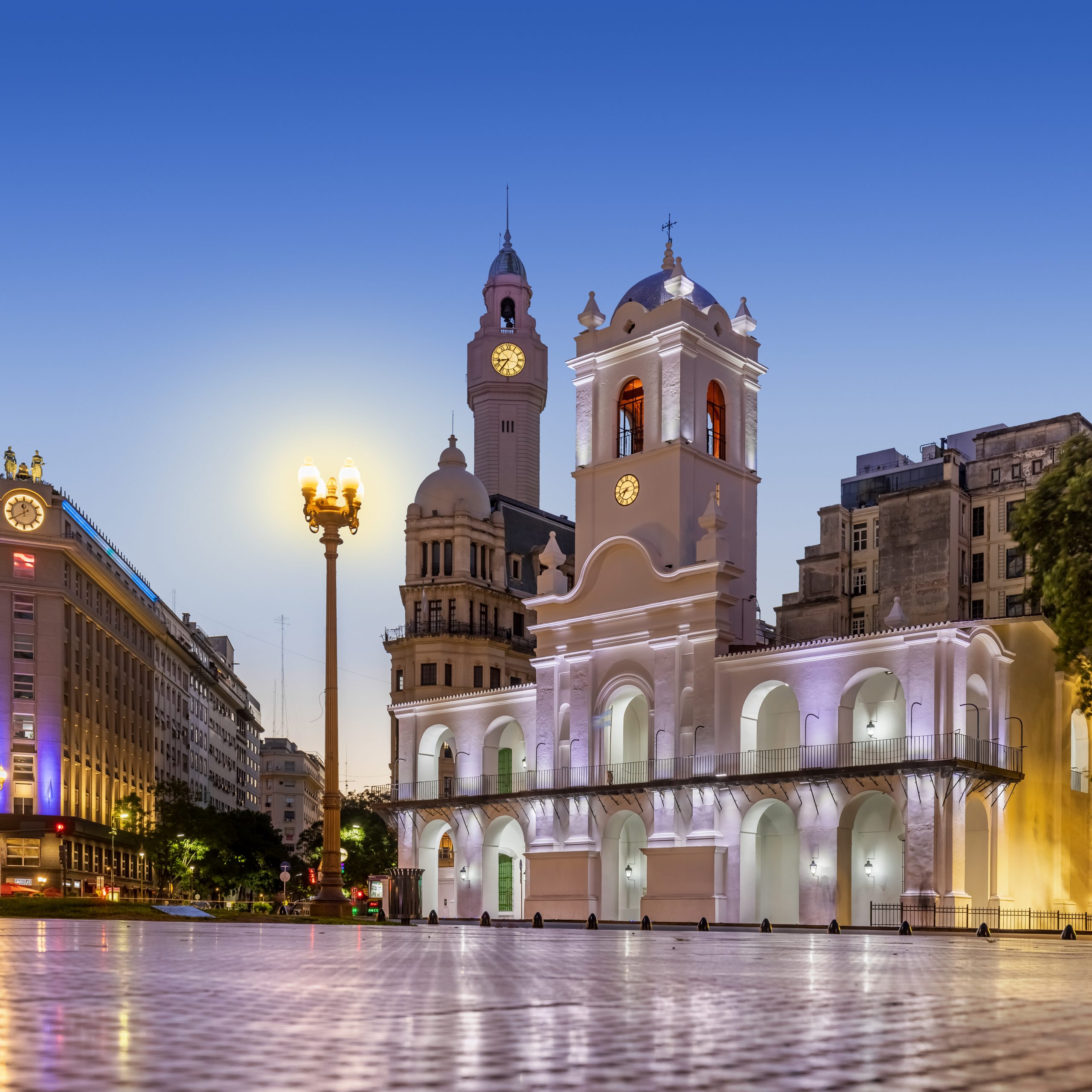 Private City Tour of the City of Buenos Aires with a local guide
