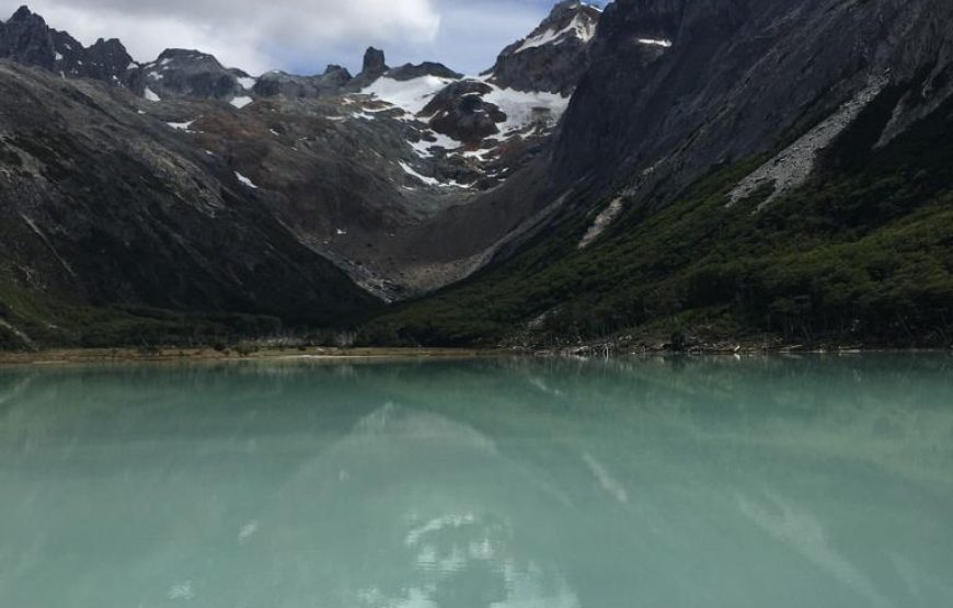 HIKING TO LAGUNA ESMERALDA